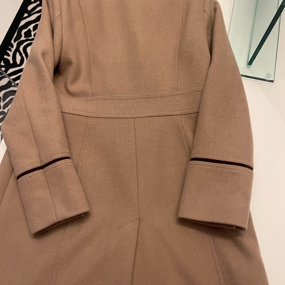 Vince camuto camel winter coat, size small. - Picture 7 of 8